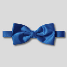 Load image into Gallery viewer, Folkespeare Royal Blue Satin Classic Bow Tie

