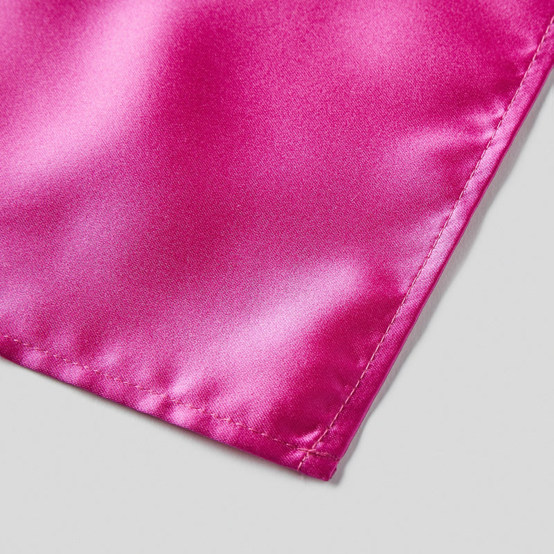 Folkespeare Fuchsia Lack Satin Pocket Square finishing